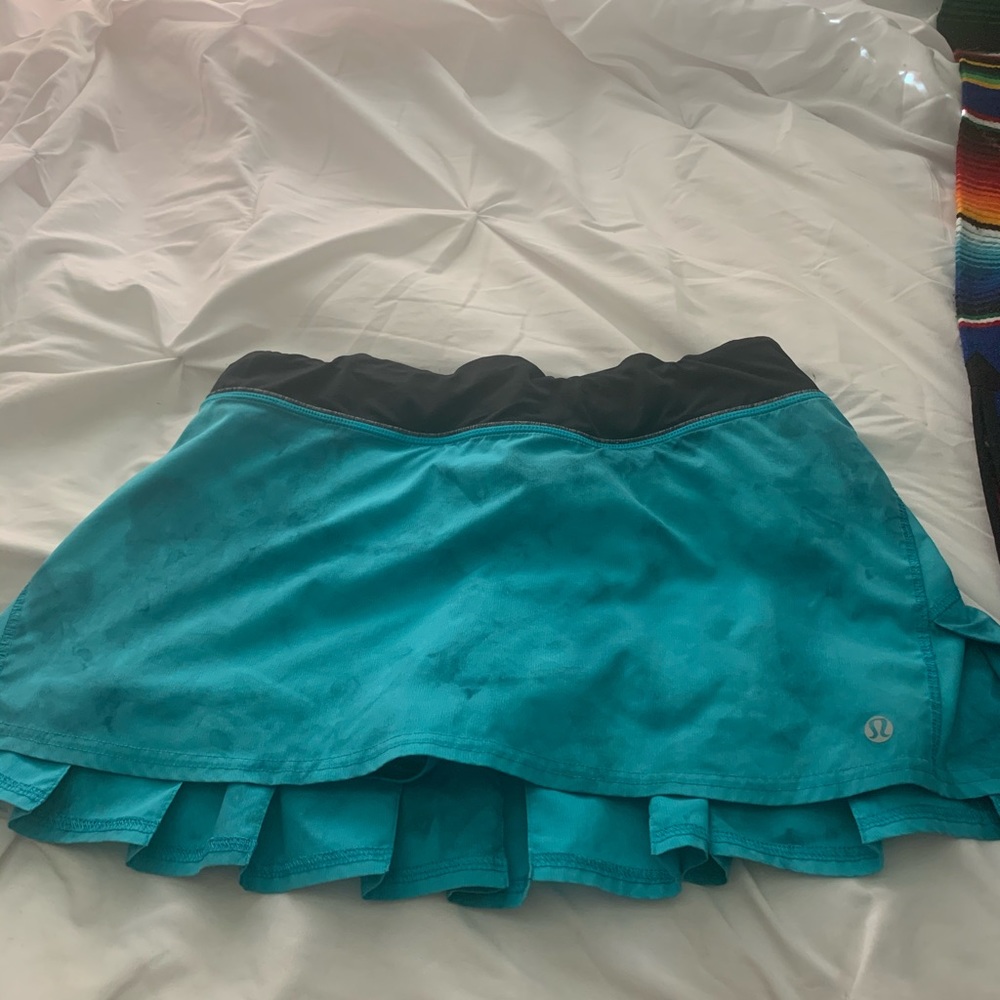 Lulu lemon skirt